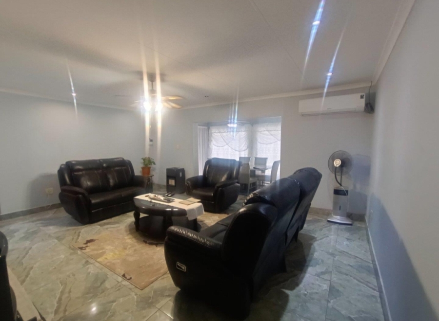 4 Bedroom Property for Sale in Bishops Bay Free State